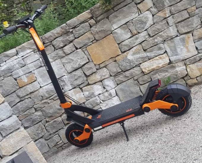 Changement pièces trottinette électrique près de Annecy